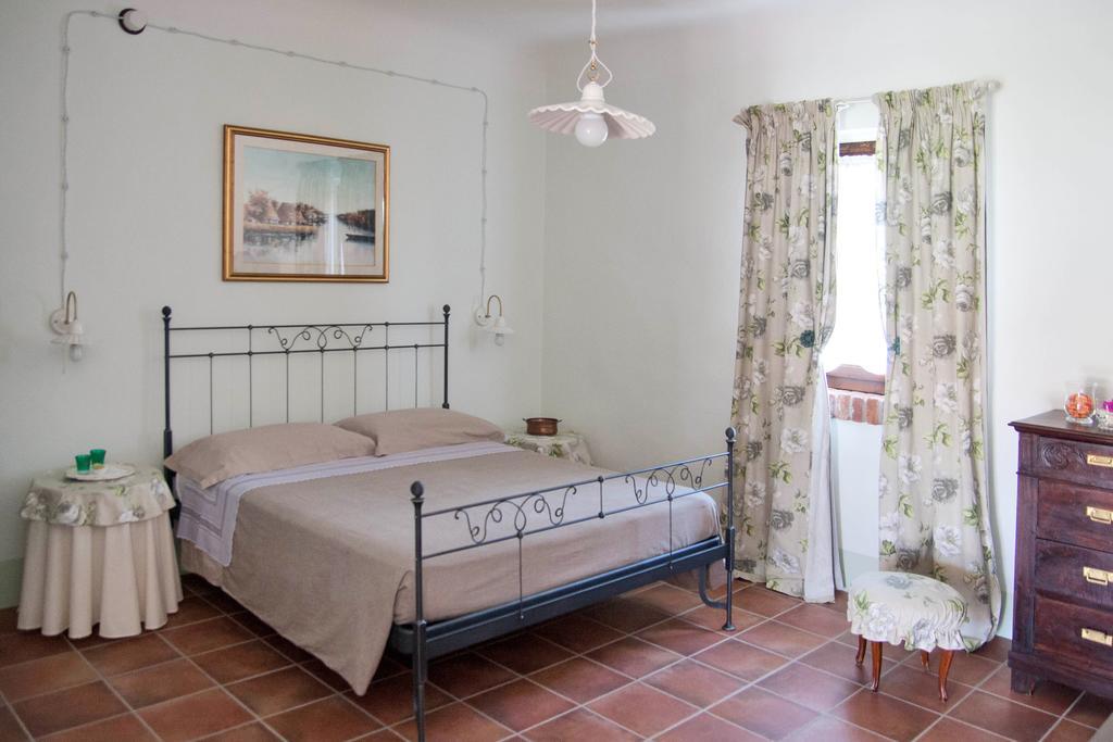 B&B Il Giarolo Cameriano Værelse billede